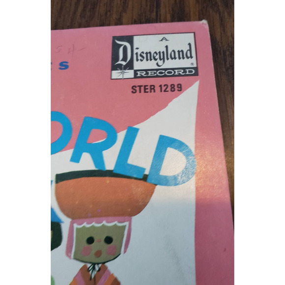 Walt Disney presents IT’S A SMALL WORLD Vinyl LP Disneyland 1289 - Good 1965 - Picture 12 of 14